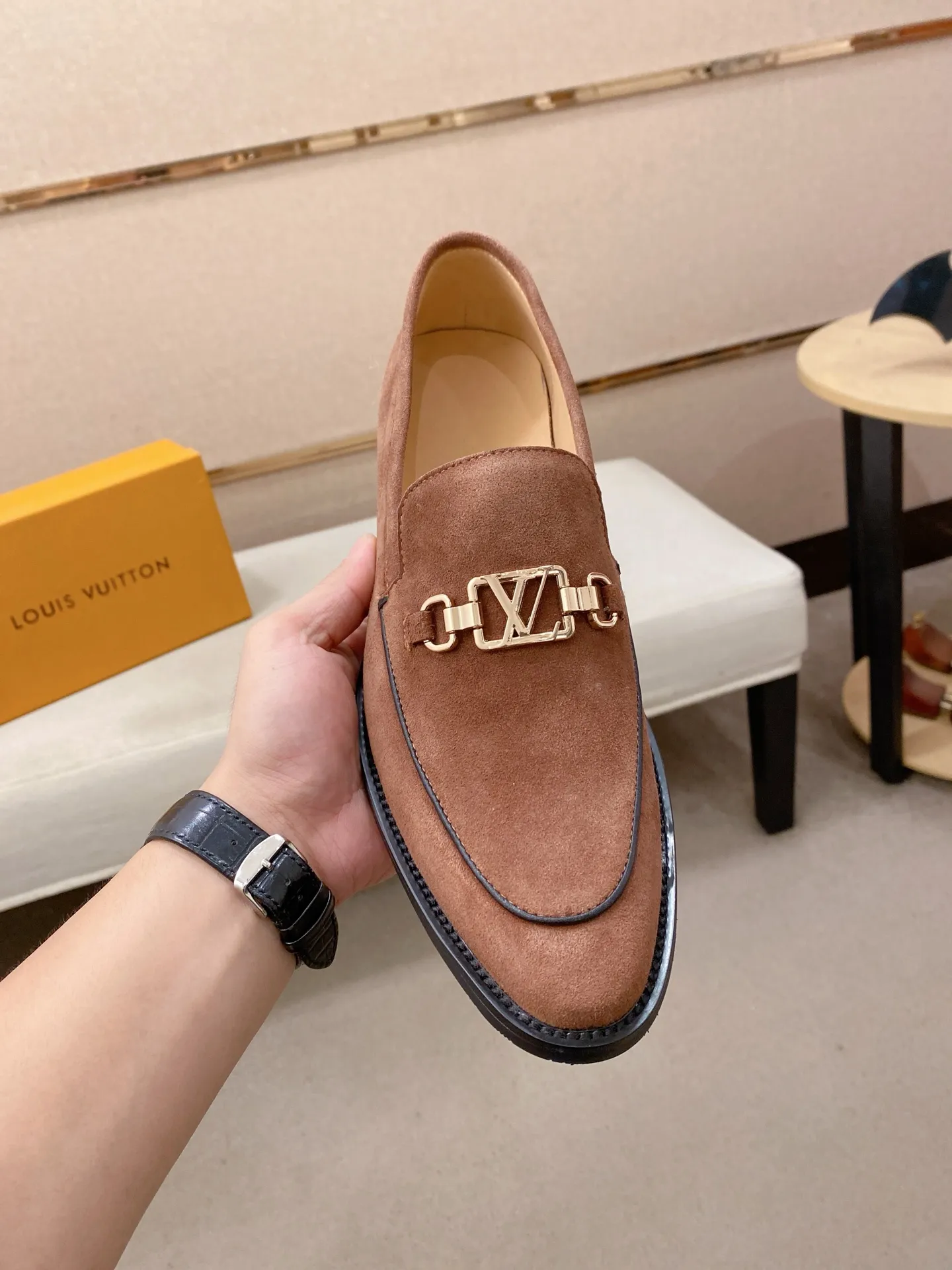 Men's men's shoes 💰 520💰⚡️New models on the market⚡️ Louis Vuitton (Louis Vuitton/LV) casual, business formal wear! Made with pure Italian craftsmanship, the upper is made of first-layer cowhide, which is full of texture! The lining is cowhide and the original rubber leather shoe outsole. The style is atmospheric and comfortable! Positive code 38-44